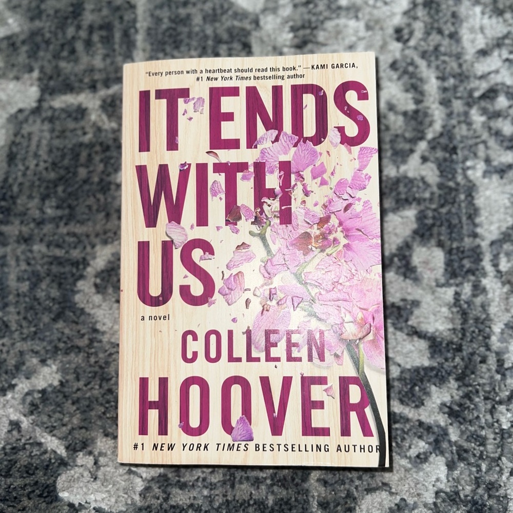 🌸IT ENDS WITH US🌸